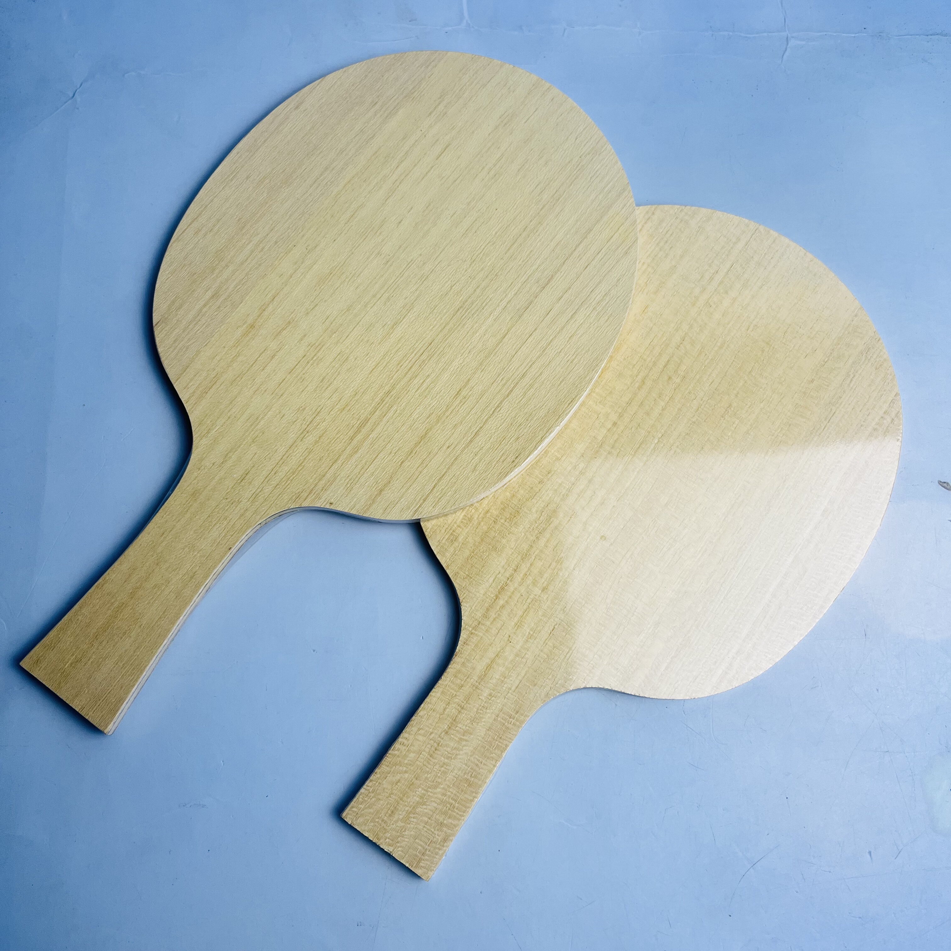 Table Tennis Blade with Limoni - огляд і ціна Table Tennis Launcher